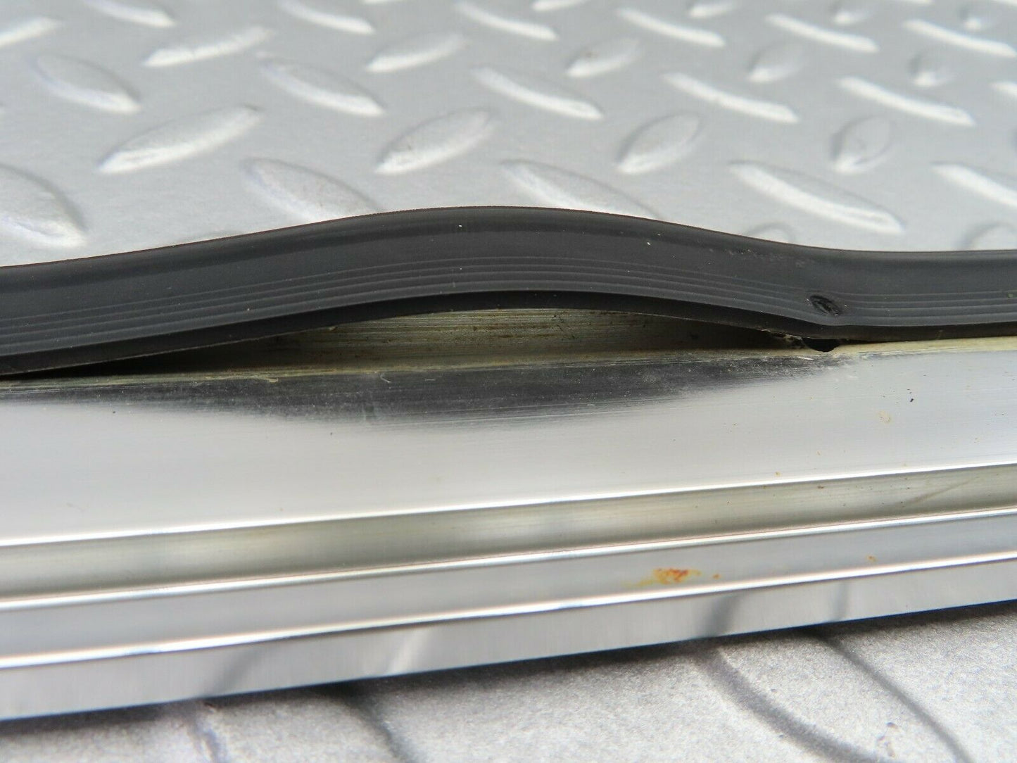 6905 Mercedes-Benz C107 350SLC Coupe Roof Chrome Moulding Left Side