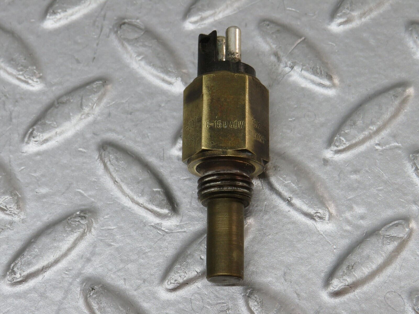 35515 Mercedes-Benz R107 280SL Coupe Temperature Sensor VDO