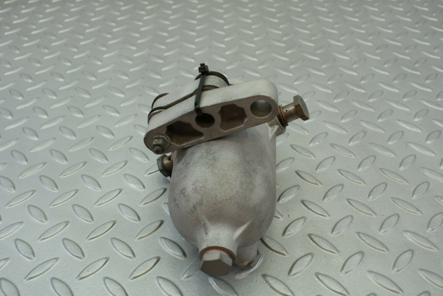 3066 Mercedes-Benz W115 220D Fuel Filter House FJ/AF 5/36