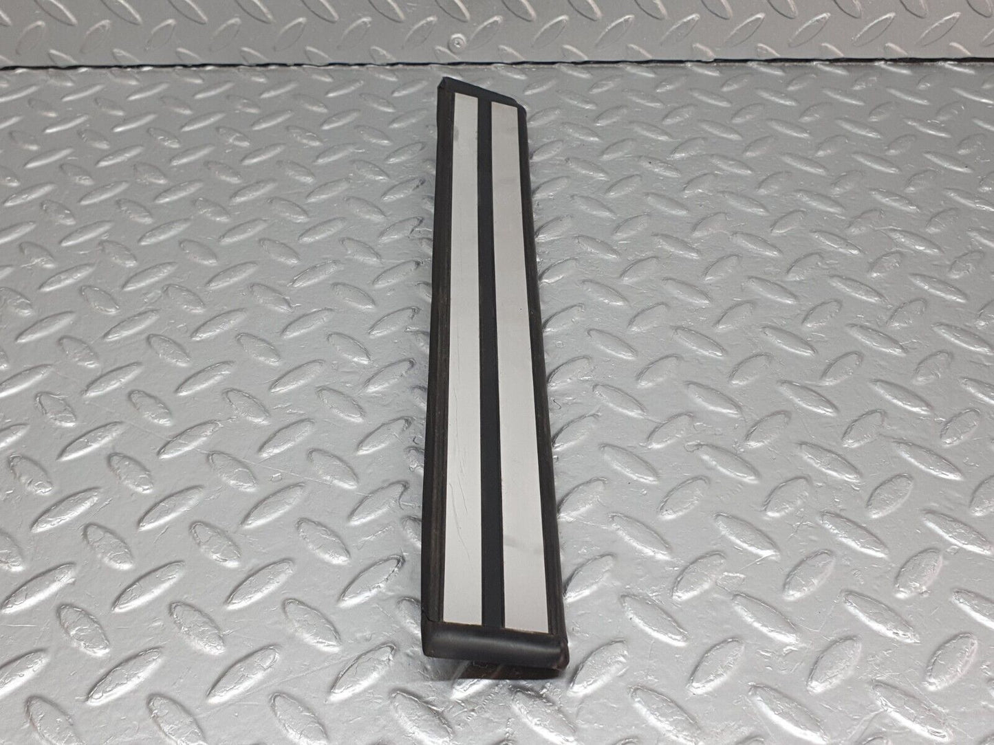 41739 Mercedes-Benz W202 C200 Rear Right Door Sill Trim 2026800335