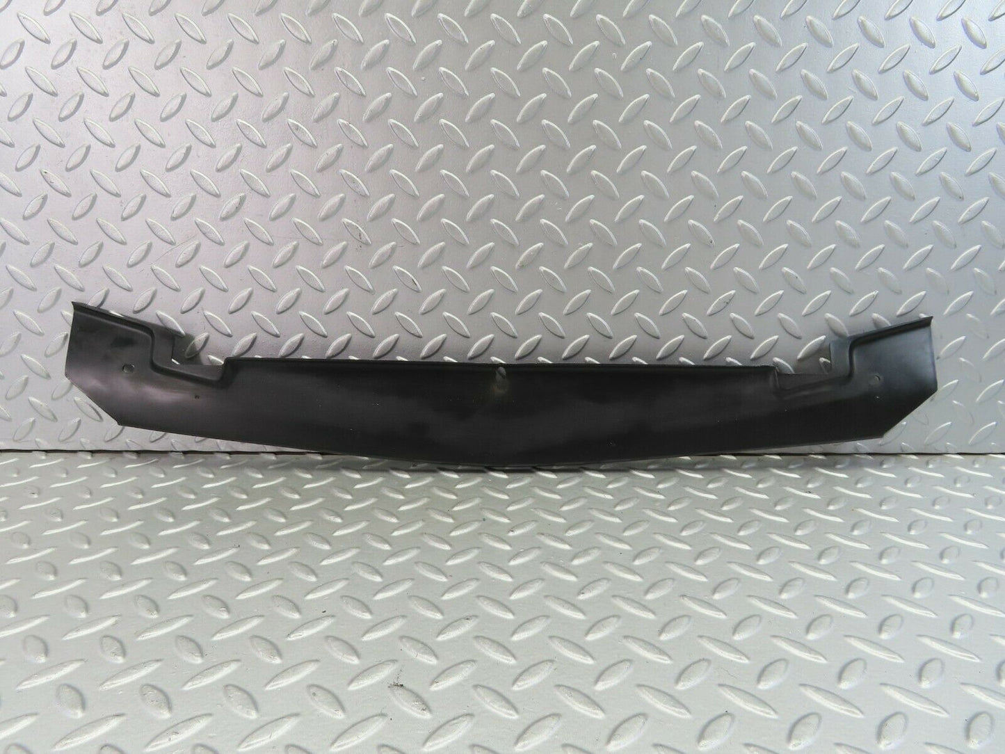 7522 Mercedes-Benz S123 230TE Wagon Front Bumper Centre Filler Trim 1238853023