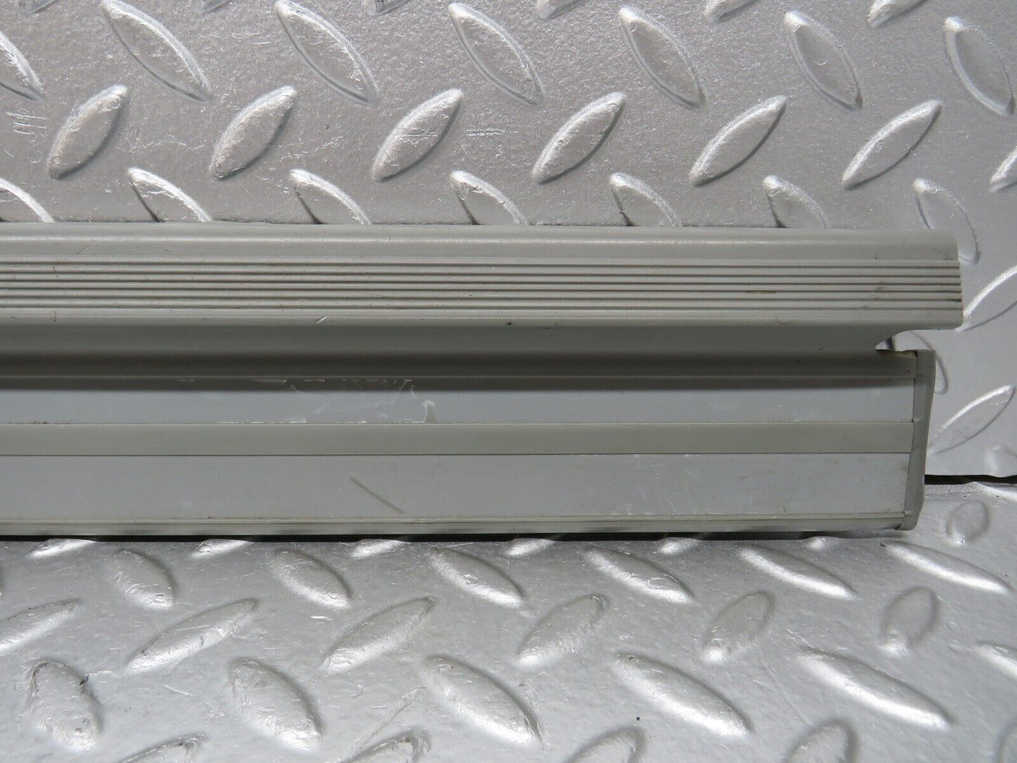 31207 Mercedes-Benz S124 220TE Wagon Front Left Door Sill Trim