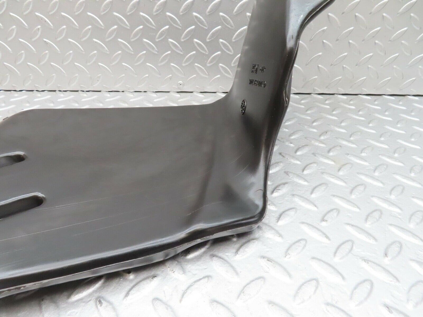 14979 Mercedes-Benz W140 S320 Air Duct Left Side 1408312146
