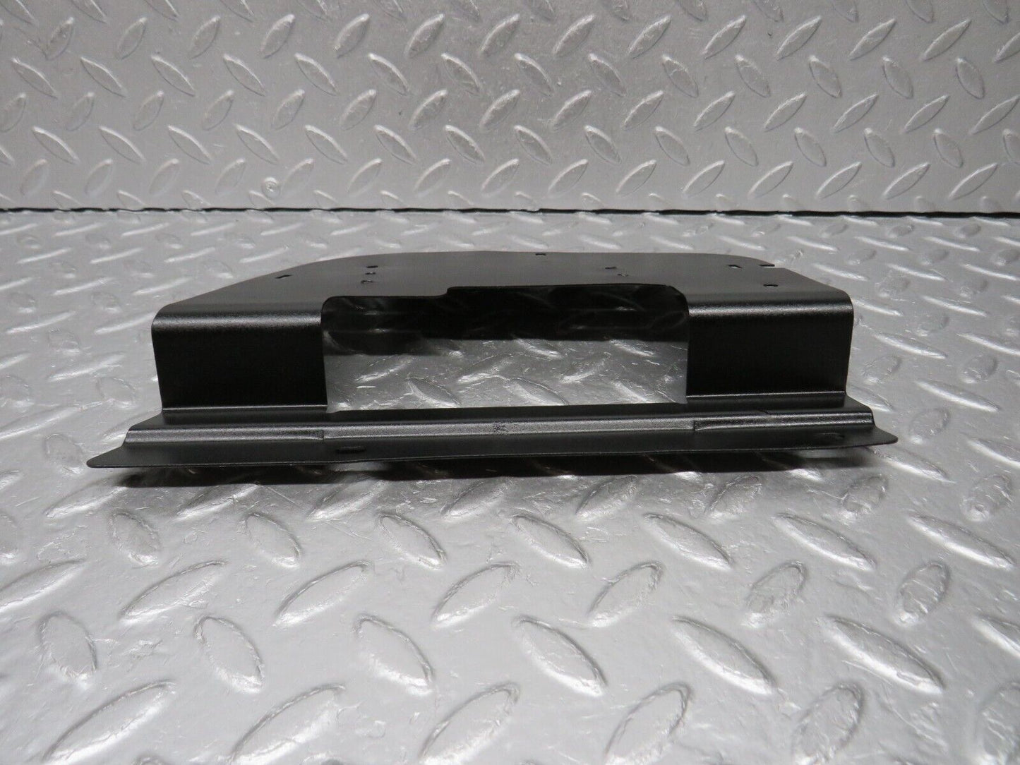 38009 Mercedes-Benz A124 320E Cabriolet Relay Holder Bracket