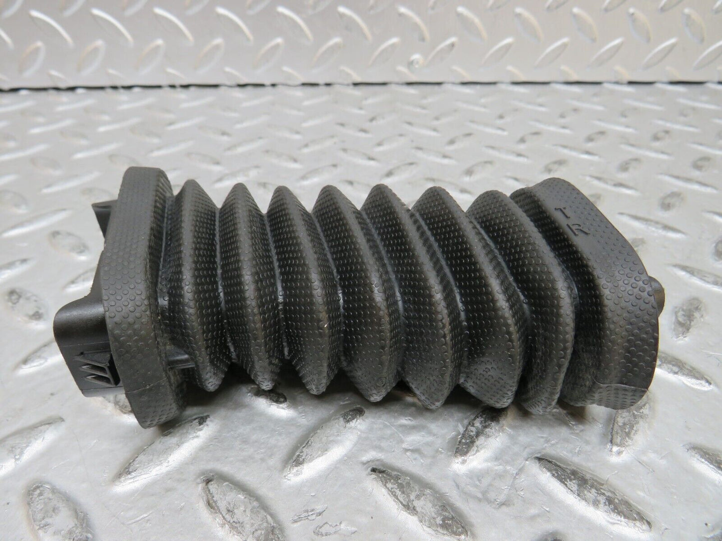 29103 Mercedes-Benz C124 320CE Coupe Harness Protector Rubber 2048210197
