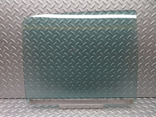 21604 Mercedes-Benz W126 300SE Rear Right Door Window Glass