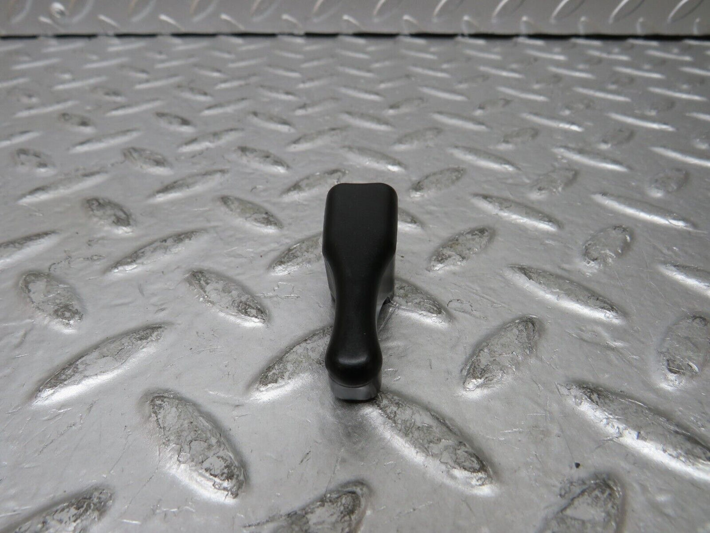 26983 Mercedes-Benz W123 240D Mirror Adjustment Knob