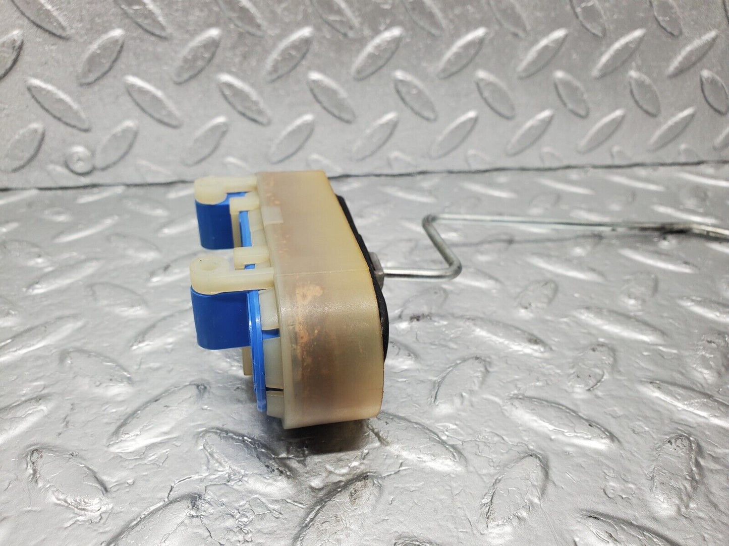 46620 Mercedes-Benz C123 280CE Coupe Front Seat Folding Vacuum Actuator