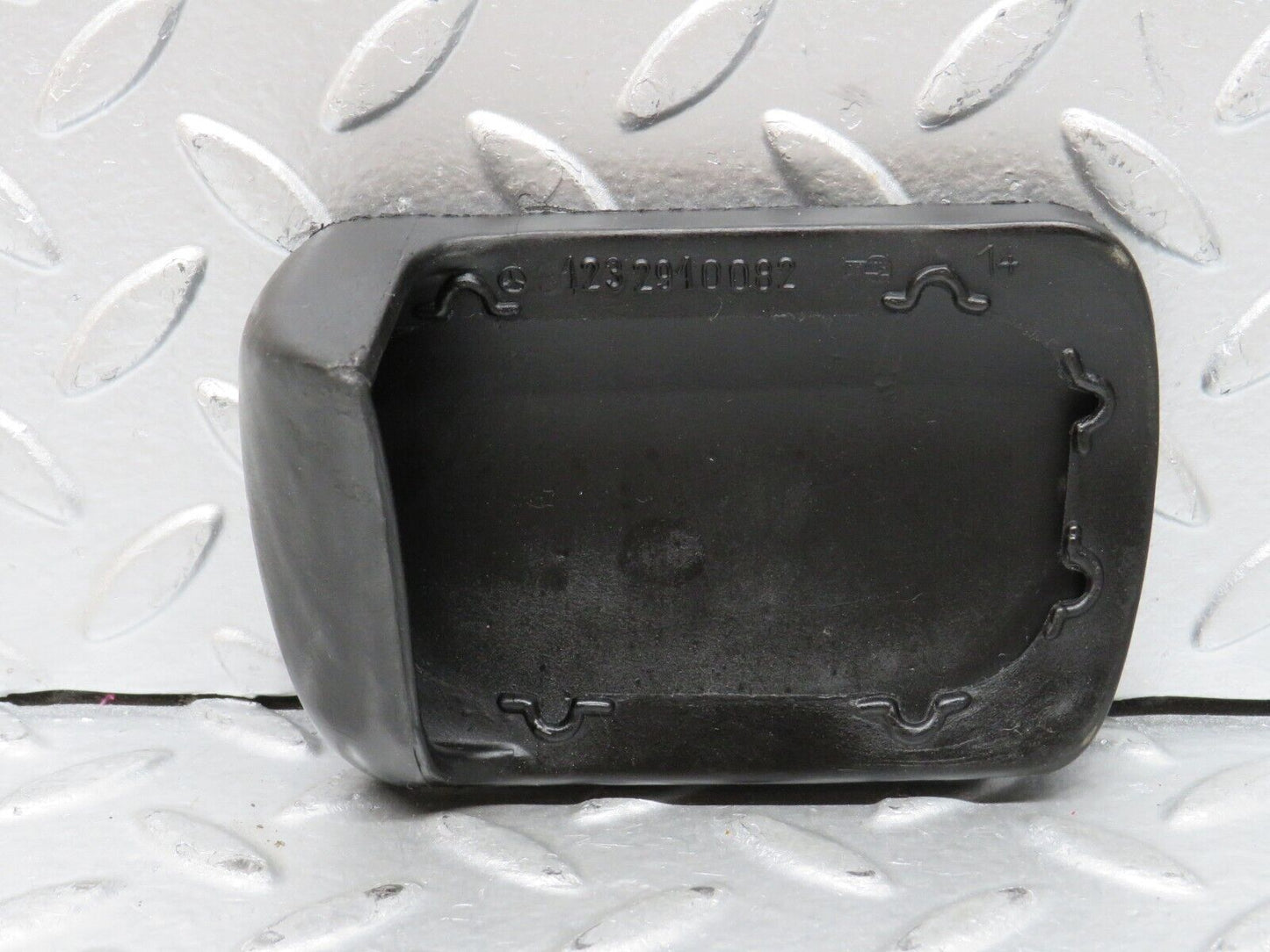 27977 Mercedes-Benz W123 200 Brake Pedal Rubber Cover 1232910082