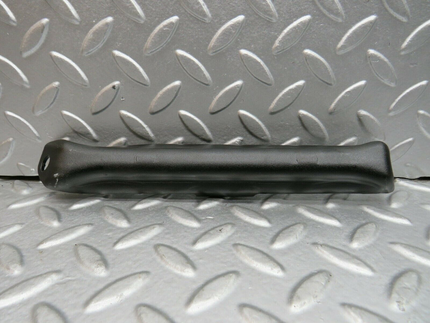 22282 Mercedes-Benz S123 280TE Wagon Air Intake Manifold Bracket