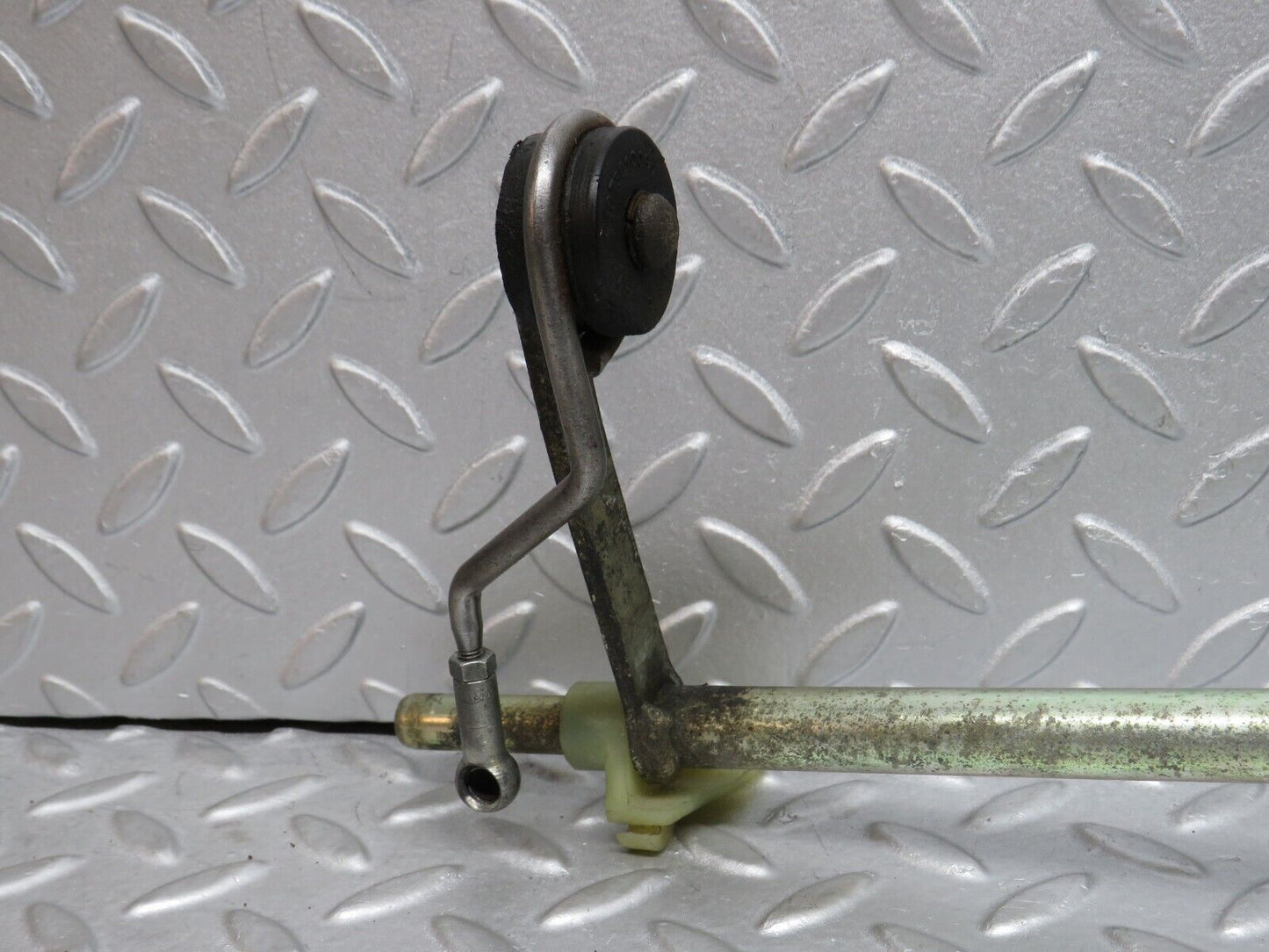 39215 Mercedes-Benz R107 500SL Accelerator Pedal Linkage