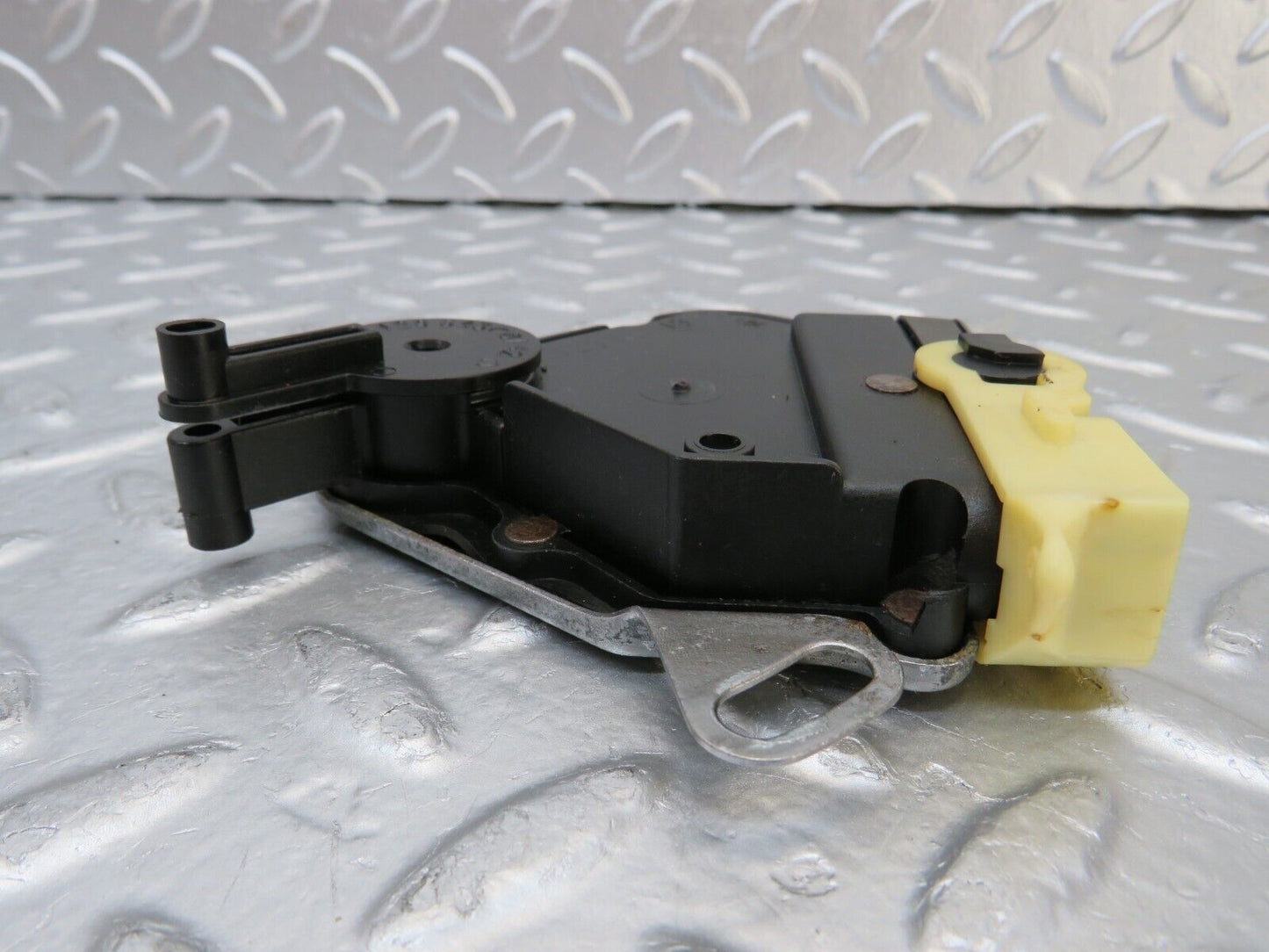 25523 Mercedes-Benz W123 200 Reverse Light Switch 1235401945