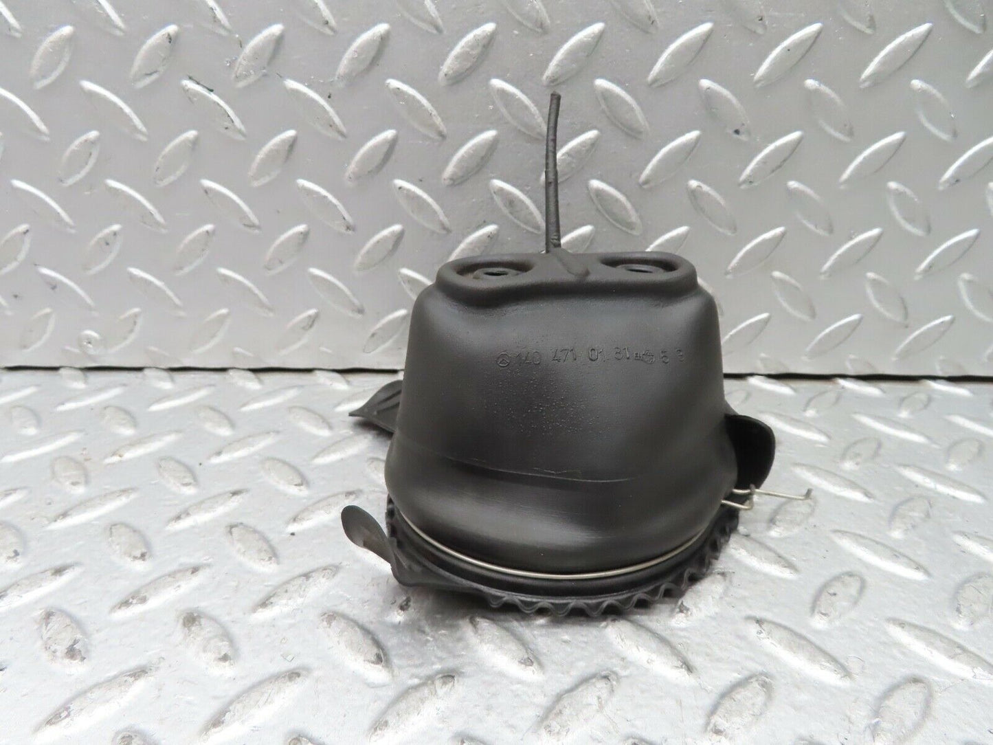 19620 Mercedes-Benz C140 CL420 Coupe Fuel Tank Rubber Seal 1404710181