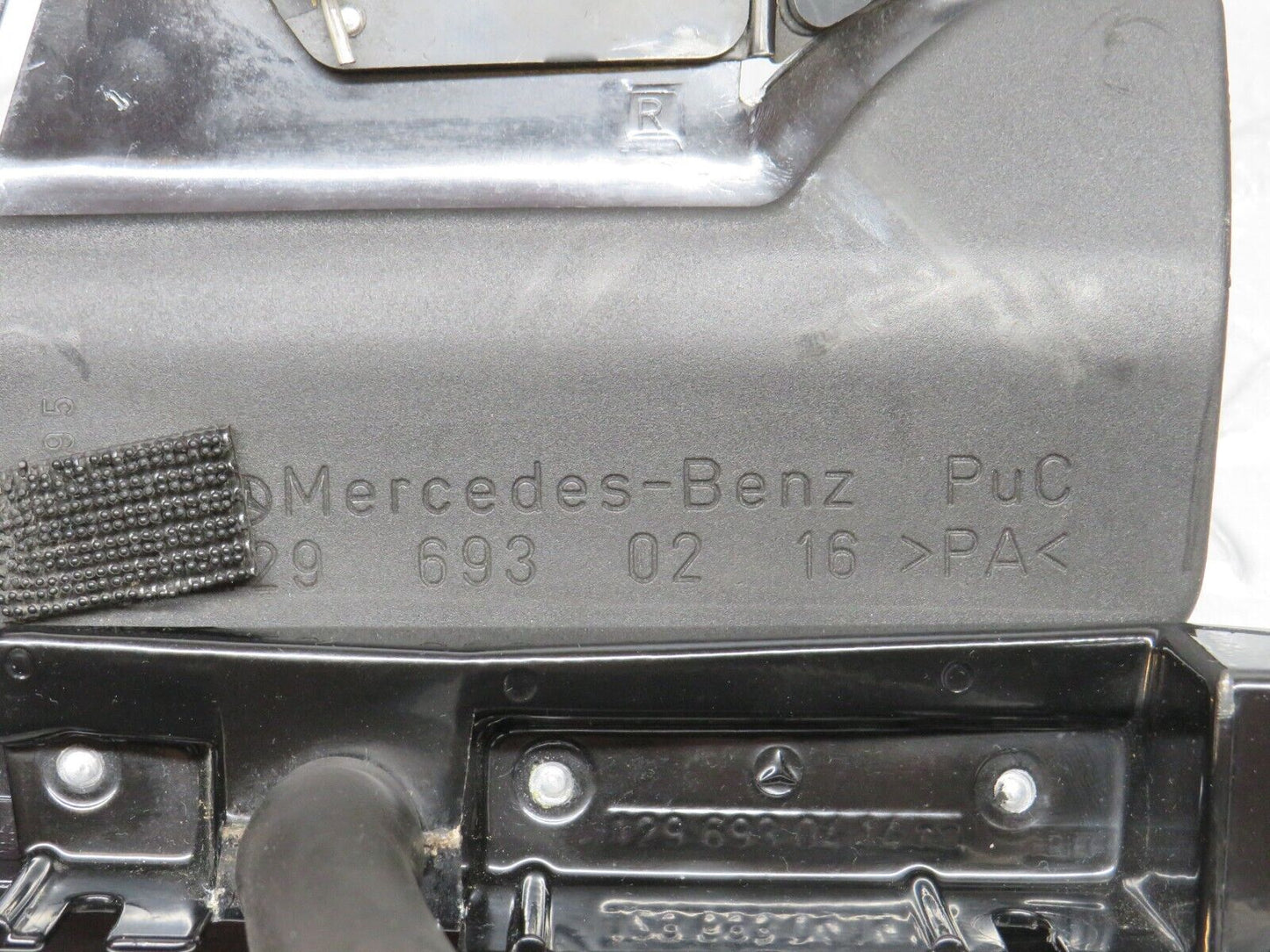 39402 Mercedes-Benz R129 320SL Coupe Roof Flap Cover Trim Right 1296930216 1296930414