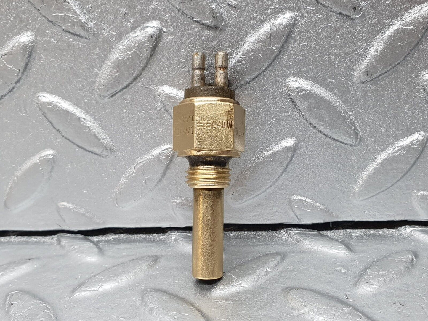 41359 Mercedes-Benz W116 350SE Coolant Temperature Sensor VDO