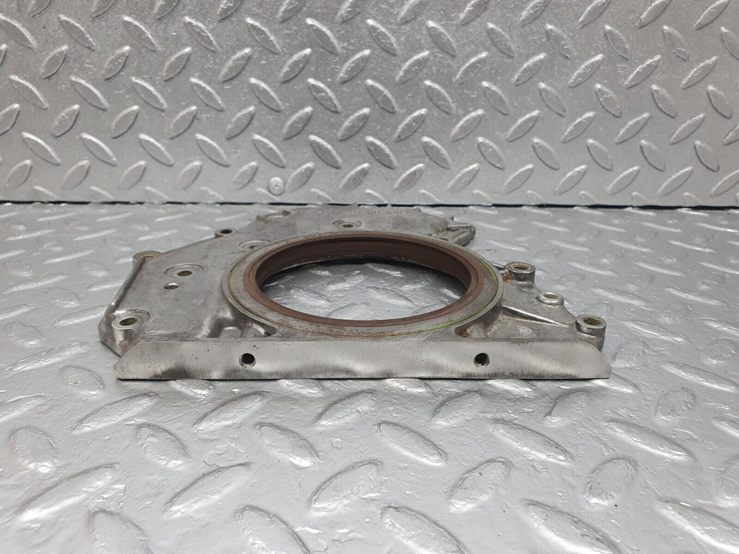 43599 Mercedes-Benz C126 380SEC Coupe Crankshaft Rear Sealing Cover 1170110008
