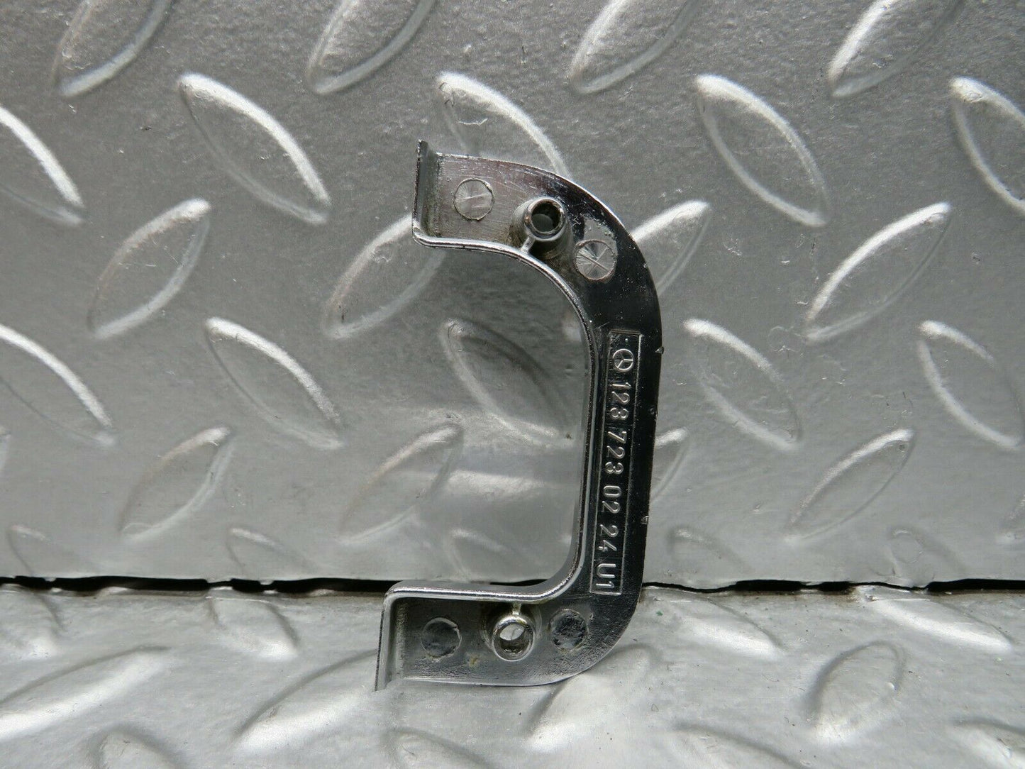 21969 Mercedes-Benz S123 280TE Wagon Right Chrome Door Latch Trim 1237230224