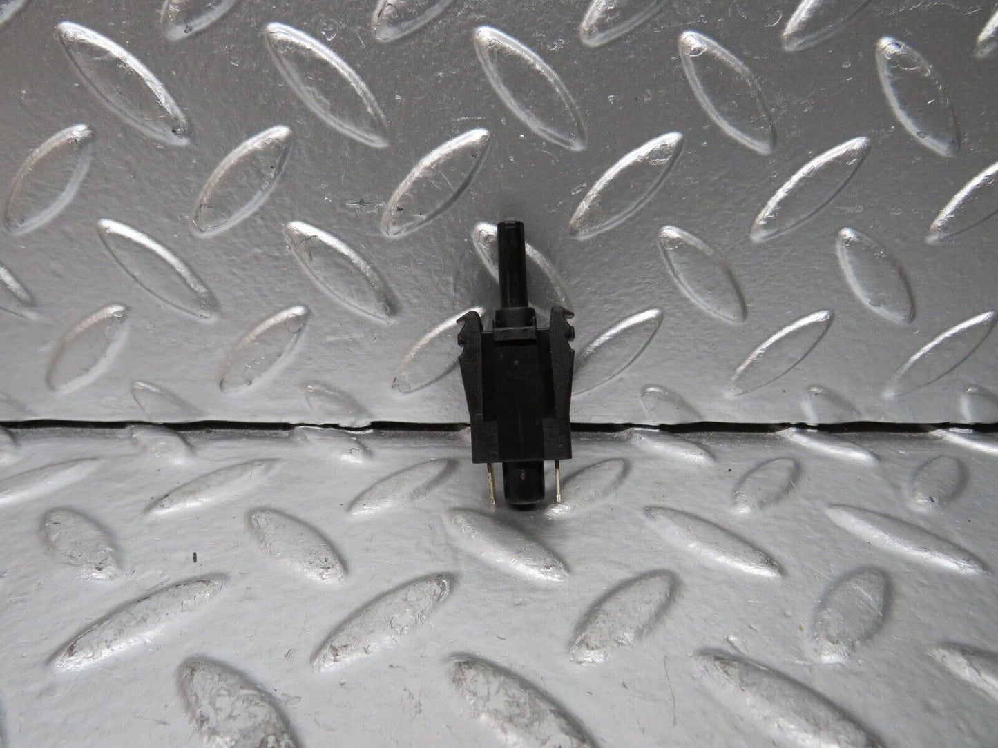 24904 Mercedes-Benz W140 S320 Door Contact Switch 0015458714