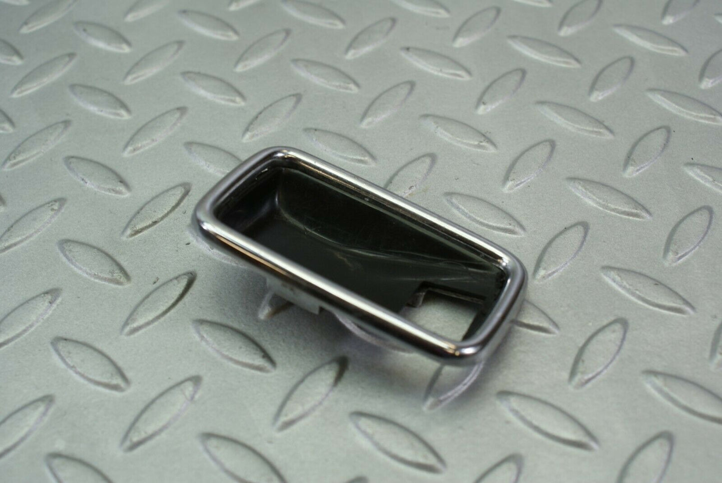 3185 Mercedes-Benz W115 220D Chrome Frame For Door Opener Right 1087660611