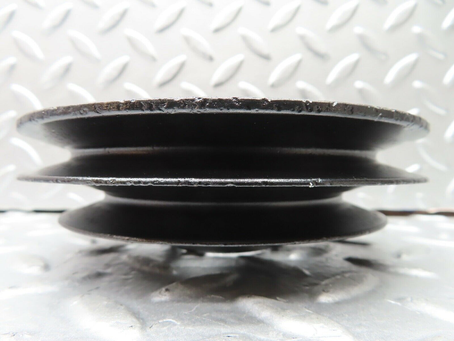 20886 Mercedes-Benz W114 250CE Coupe Crankshaft Pulley