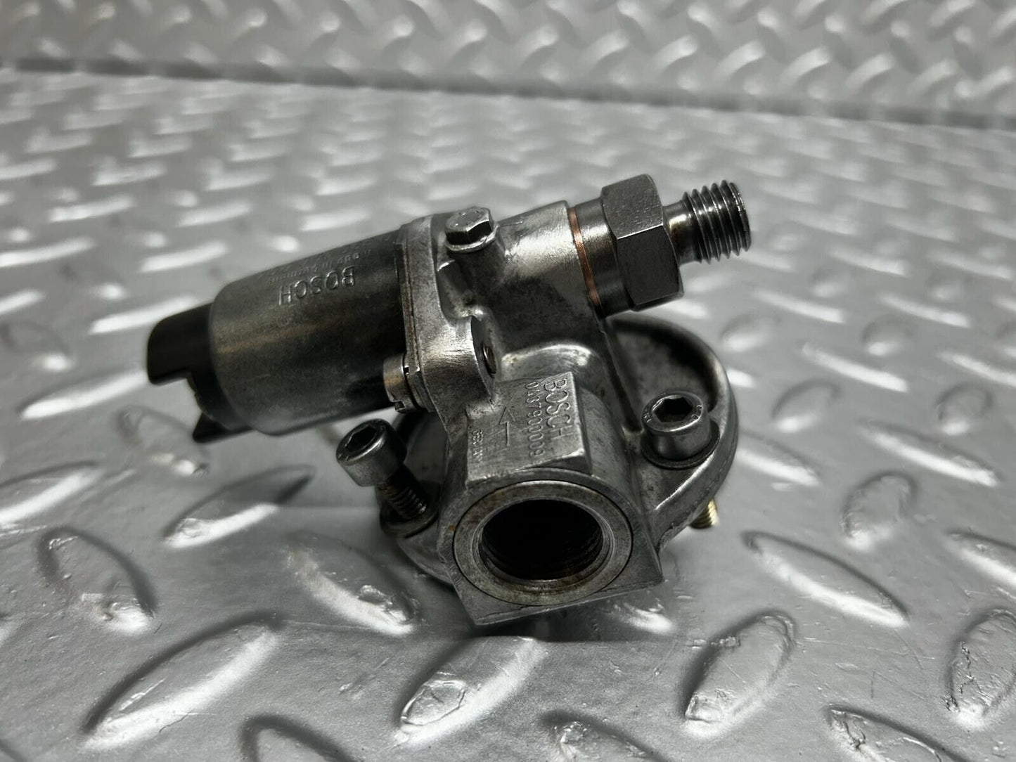 42270 Mercedes-Benz W108 Cold Start Valve 0330106004 0437900009