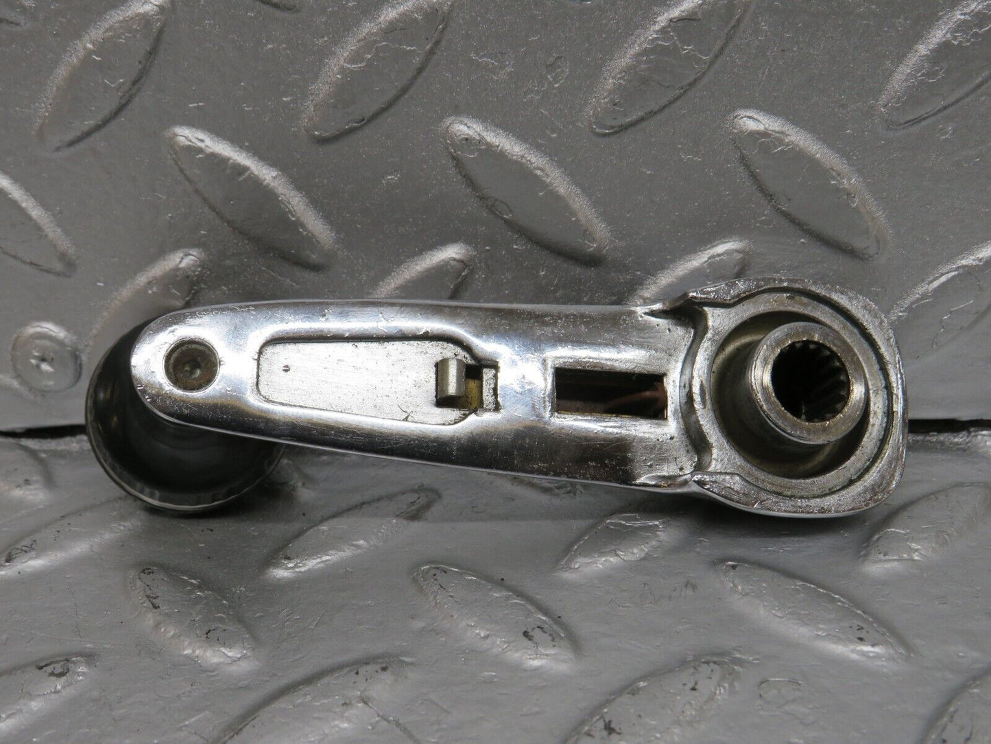 40089 Mercedes-Benz R107 350SL Coupe Window Lifter Crank Handle