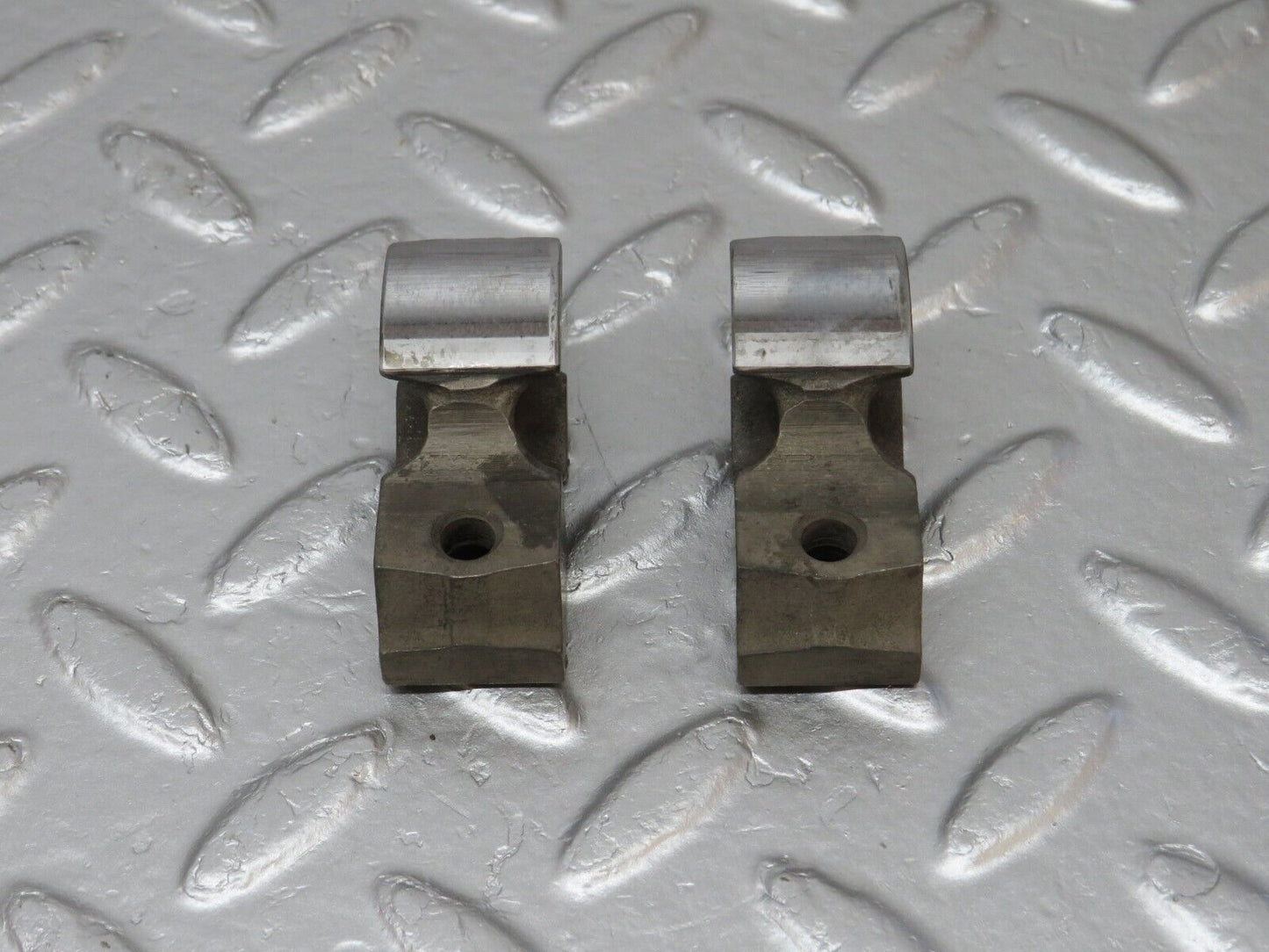 40047 Mercedes-Benz R107 350SL Rocker Arm With Valve Tappet