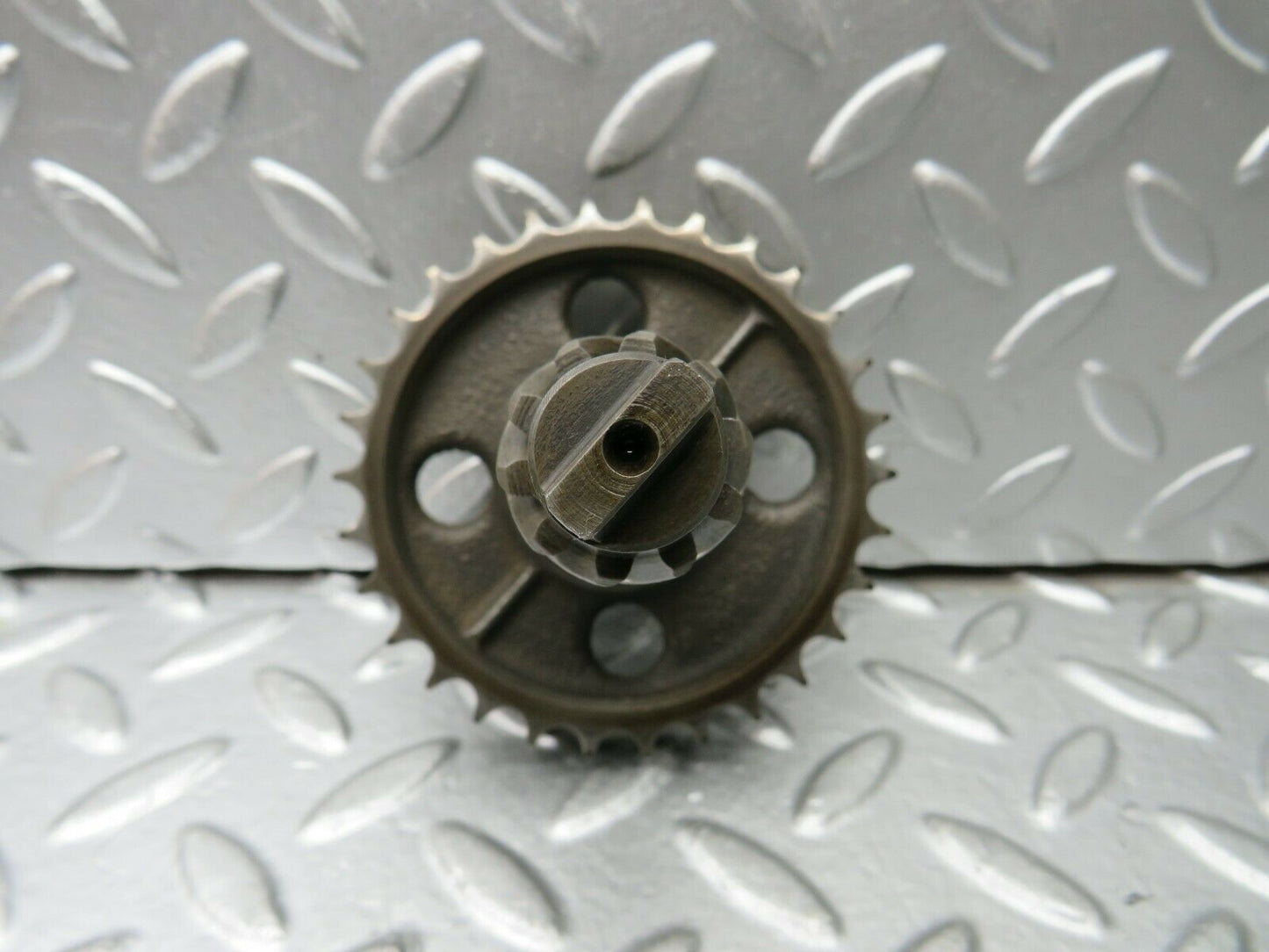 22815 Mercedes-Benz C107 450SLC Camshaft Intermediate Timing Gear 1161570414
