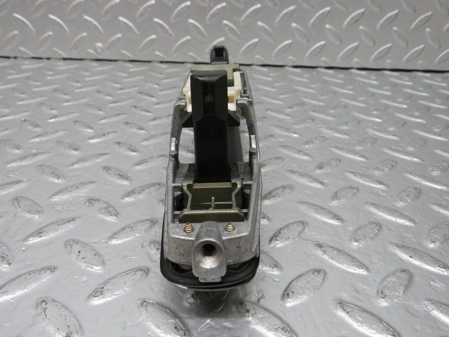 33421 Mercedes-Benz W202 C180 Rear Left Exterior Door Handle