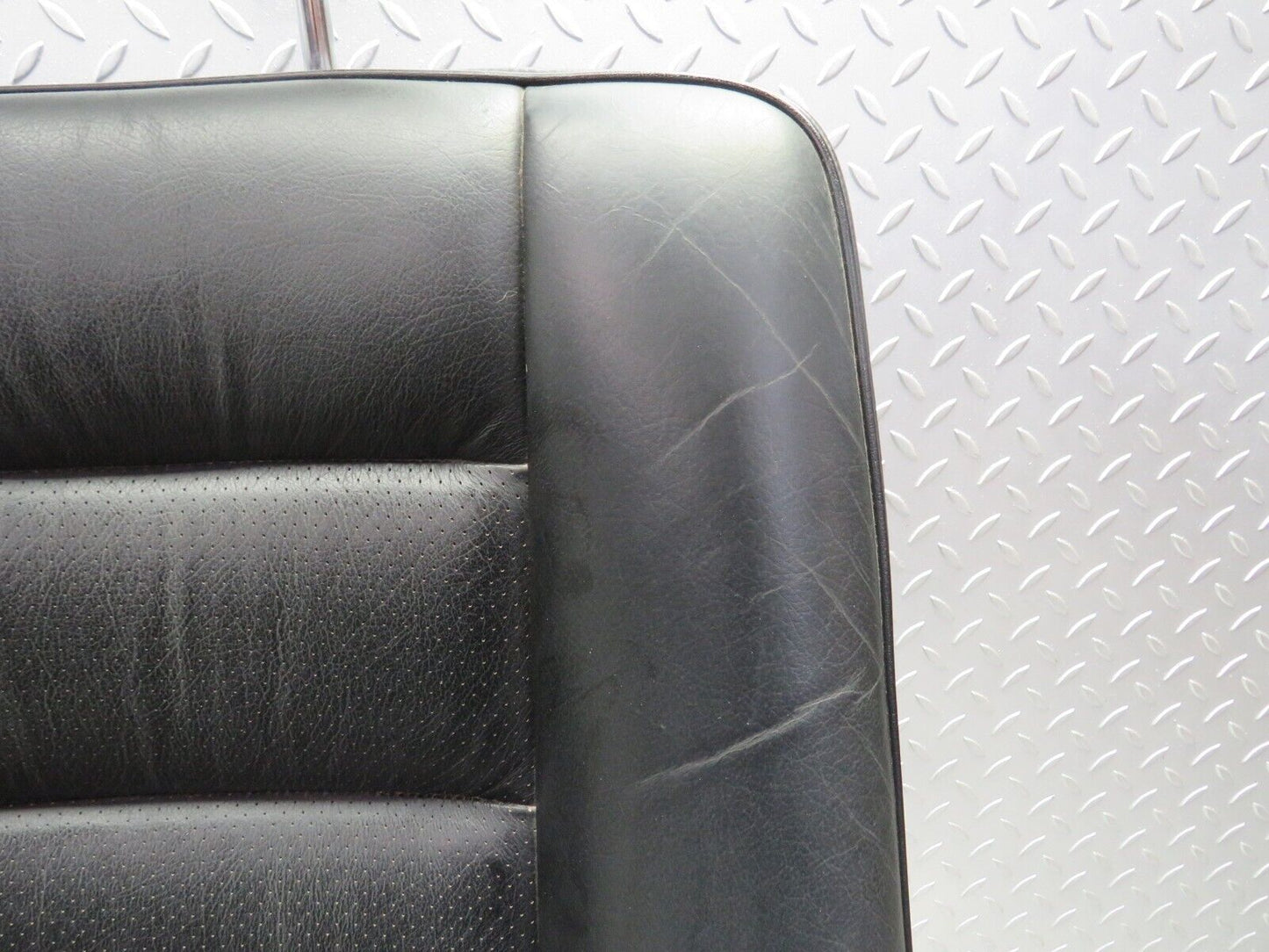 37883 Mercedes-Benz A124 320E Cabriolet Front Right Electric & Heated Seat Leather Black