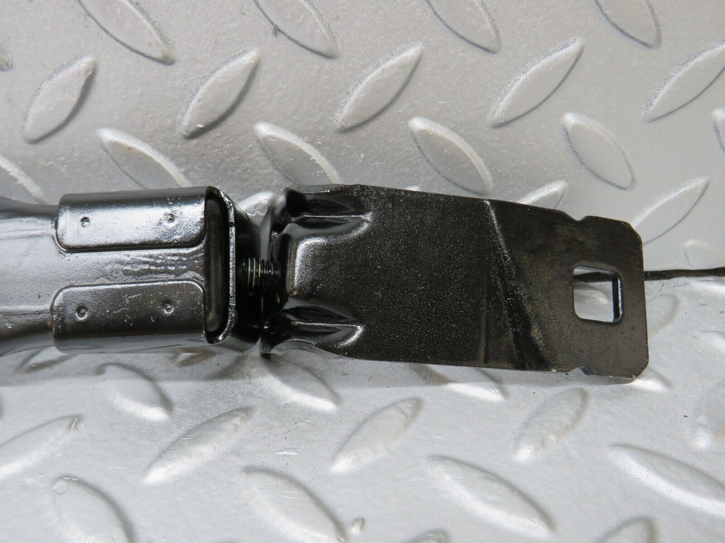 36768 Mercedes-Benz W201 190E 2.0L Fuel Tank Tightening Strap 2014700040