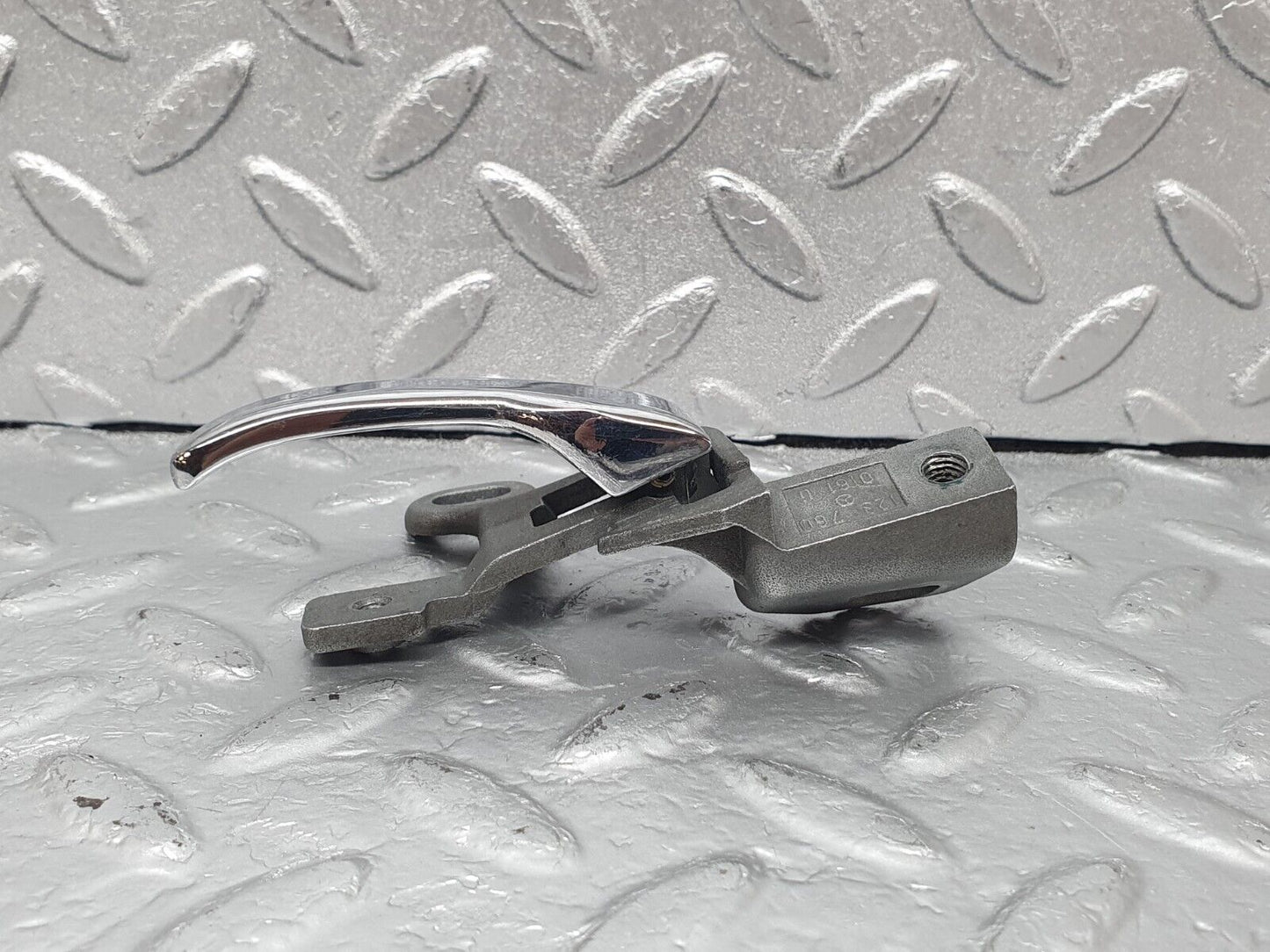 43971 Mercedes-Benz C123 230CE Coupe Left Interior Door Handle 1237600161