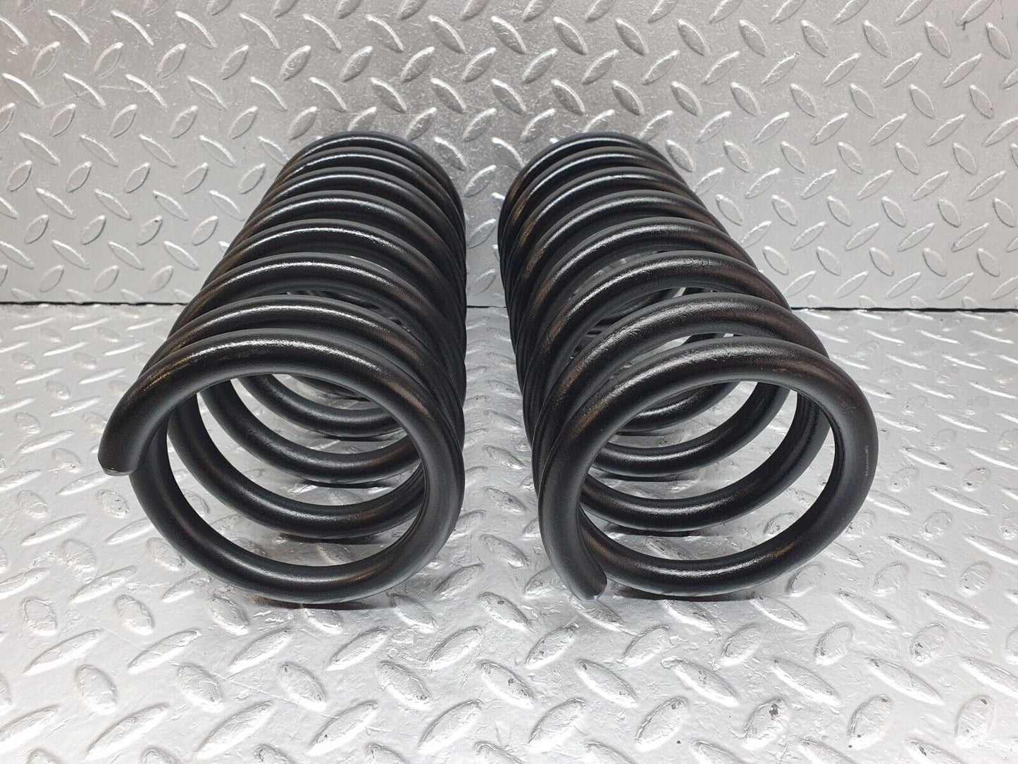 43475 Mercedes-Benz W108 280SE Rear Coil Spring Pair