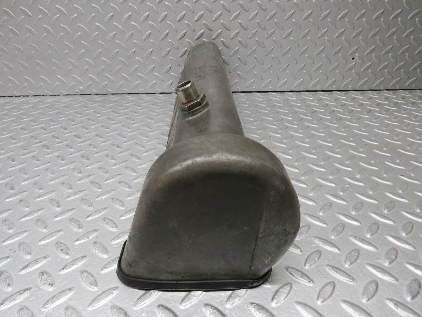 37636 Mercedes-Benz W109 300SEL Cylinder Head Valve Cover Left 1160161805