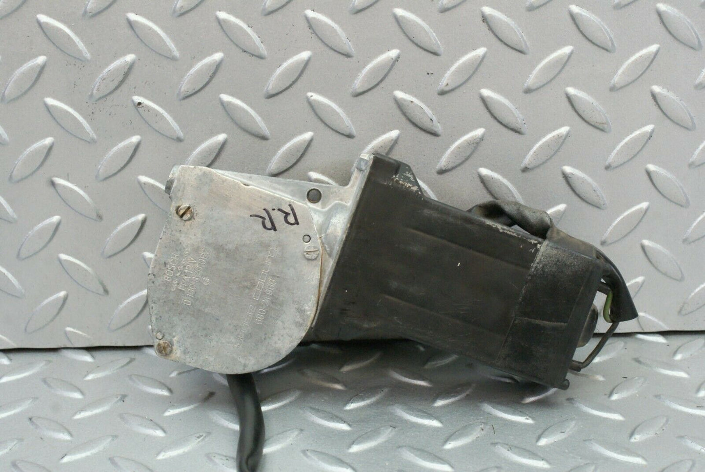 2579 Mercedes-Benz W116 350SE Rear Right Window Regulator Motor 0130820062