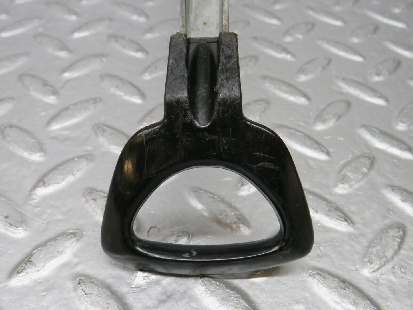 33205 Mercedes-Benz C107 R107 Front Left Seat Sliding Adjust Handle