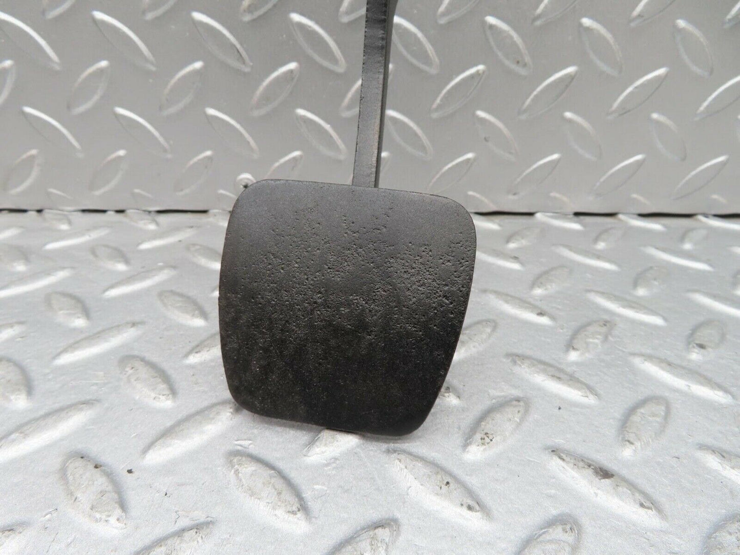 12442 Mercedes-Benz W108 280SE 3.5 Brake Pedal
