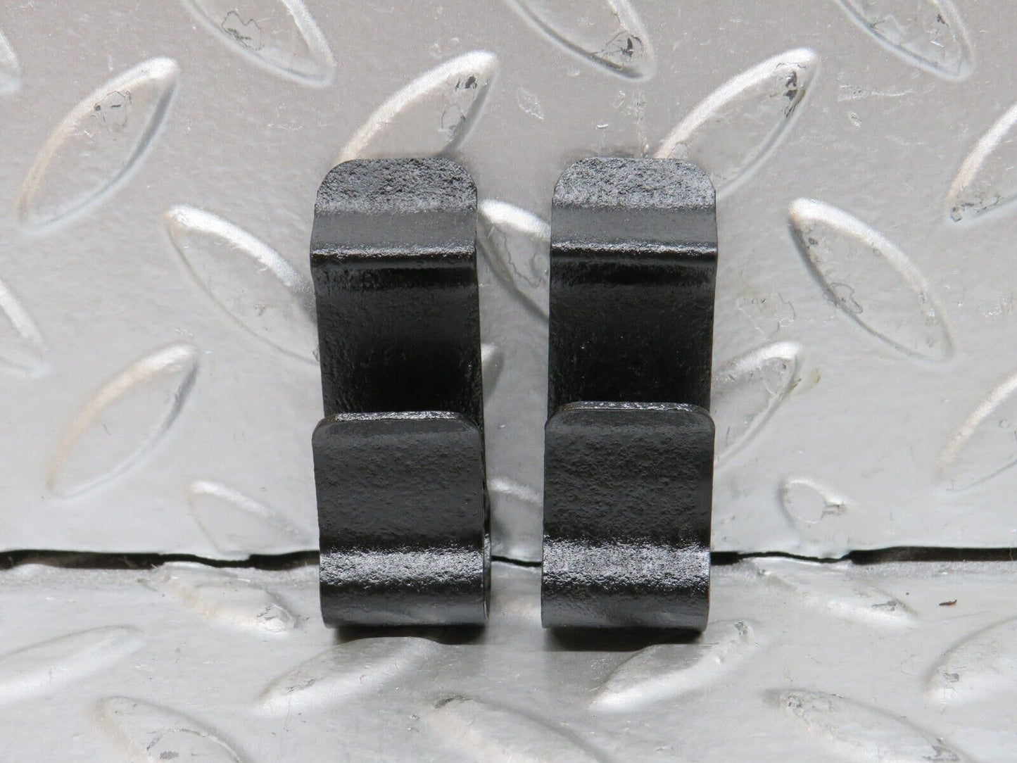 28514 Mercedes-Benz S123 Wagon Radiator Fan Shroud Cover Holder Set