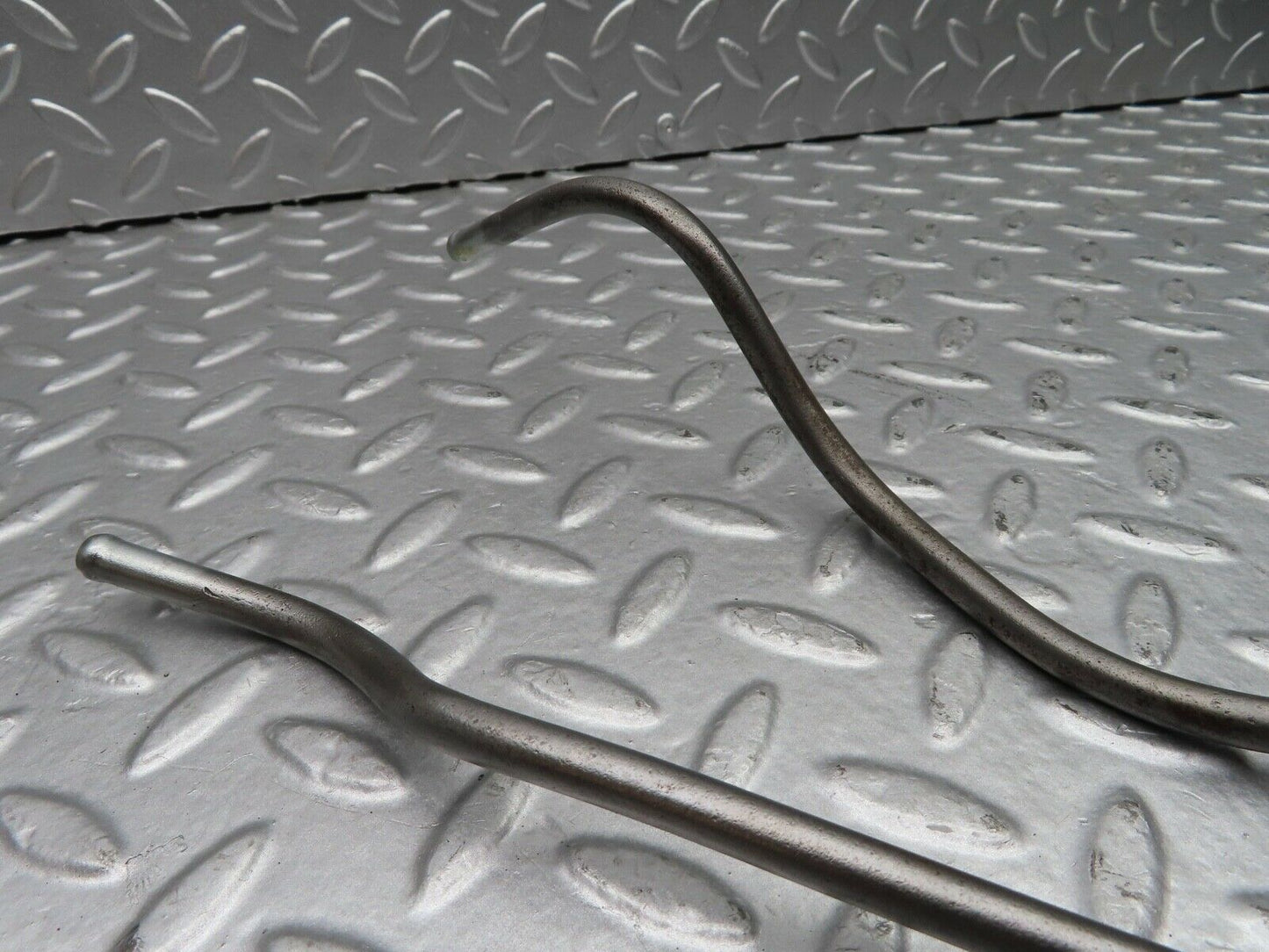 20950 Mercedes-Benz W114 250CE Coupe Fuel Line Hose