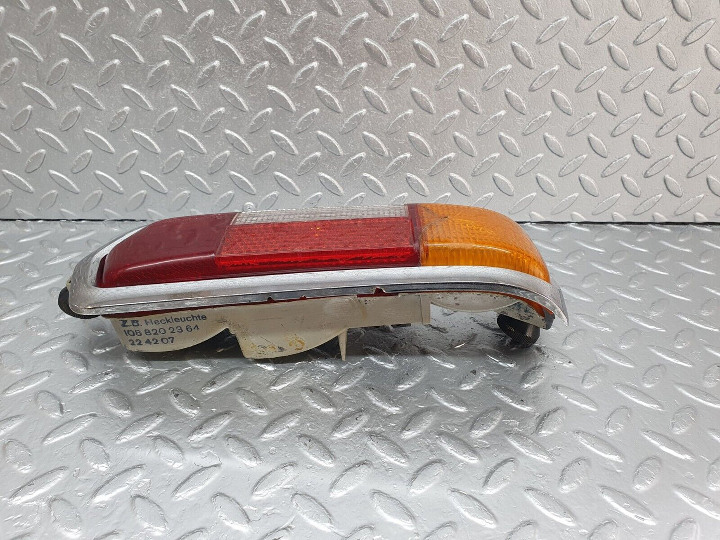 43285 Mercedes-Benz W108 280SE Tail Light Left K33268 1088202364 1088260159 1088260156