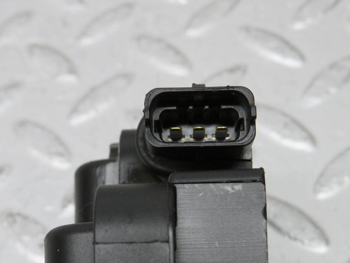 34920 Mercedes-Benz W210 320E Ignition Coil Bosch 0001587803 0221503035
