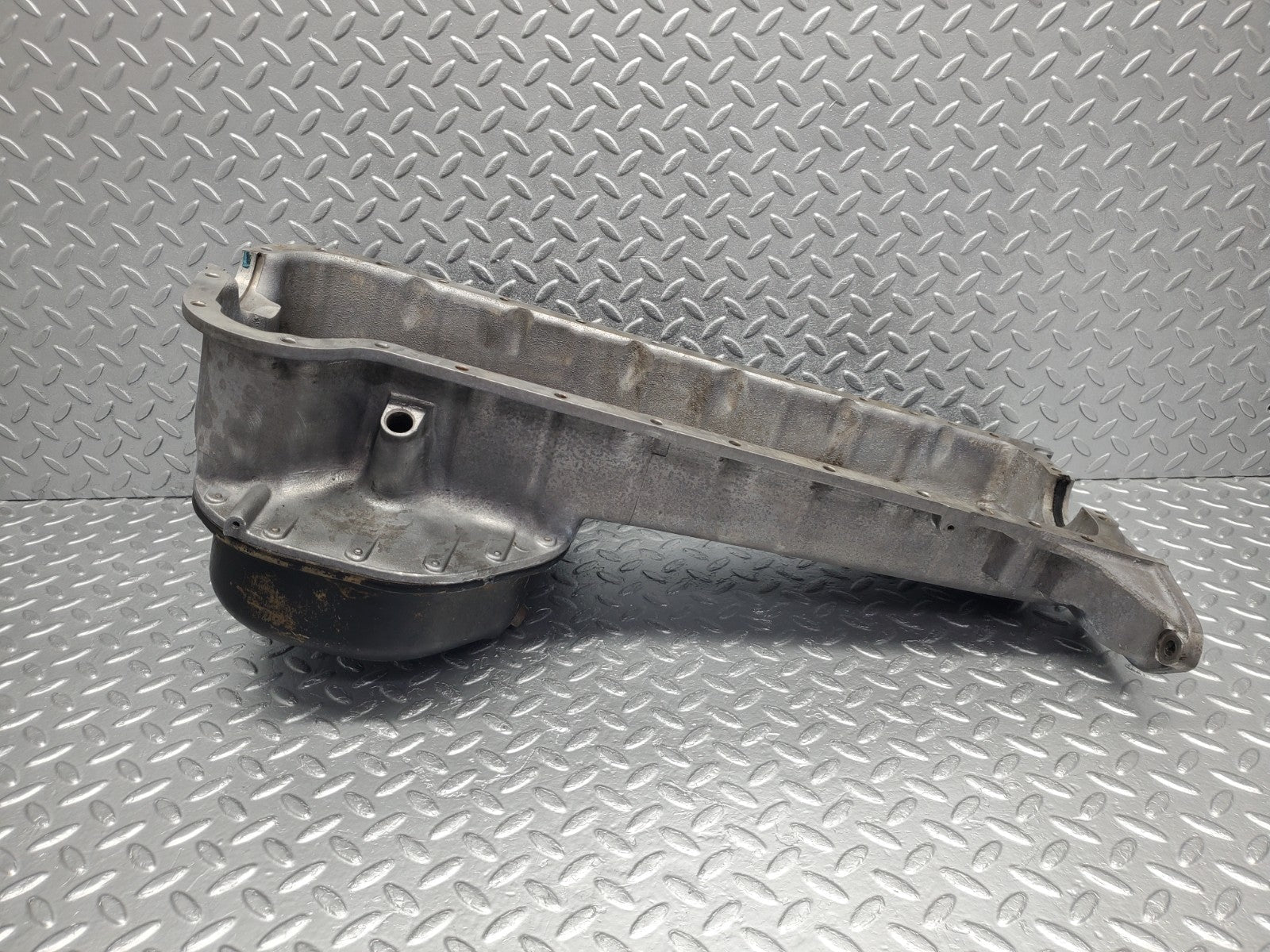 W112 oil pan oil sump used OEM