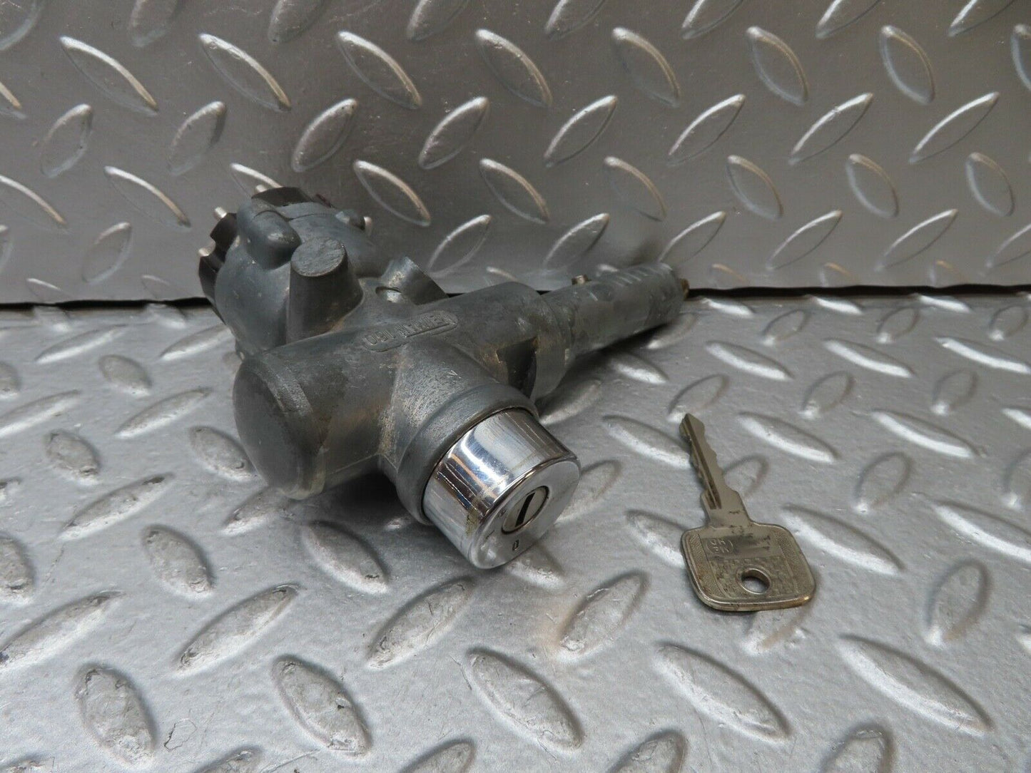 20574 Mercedes-Benz R107 450SL Coupe Ignition Switch With Key