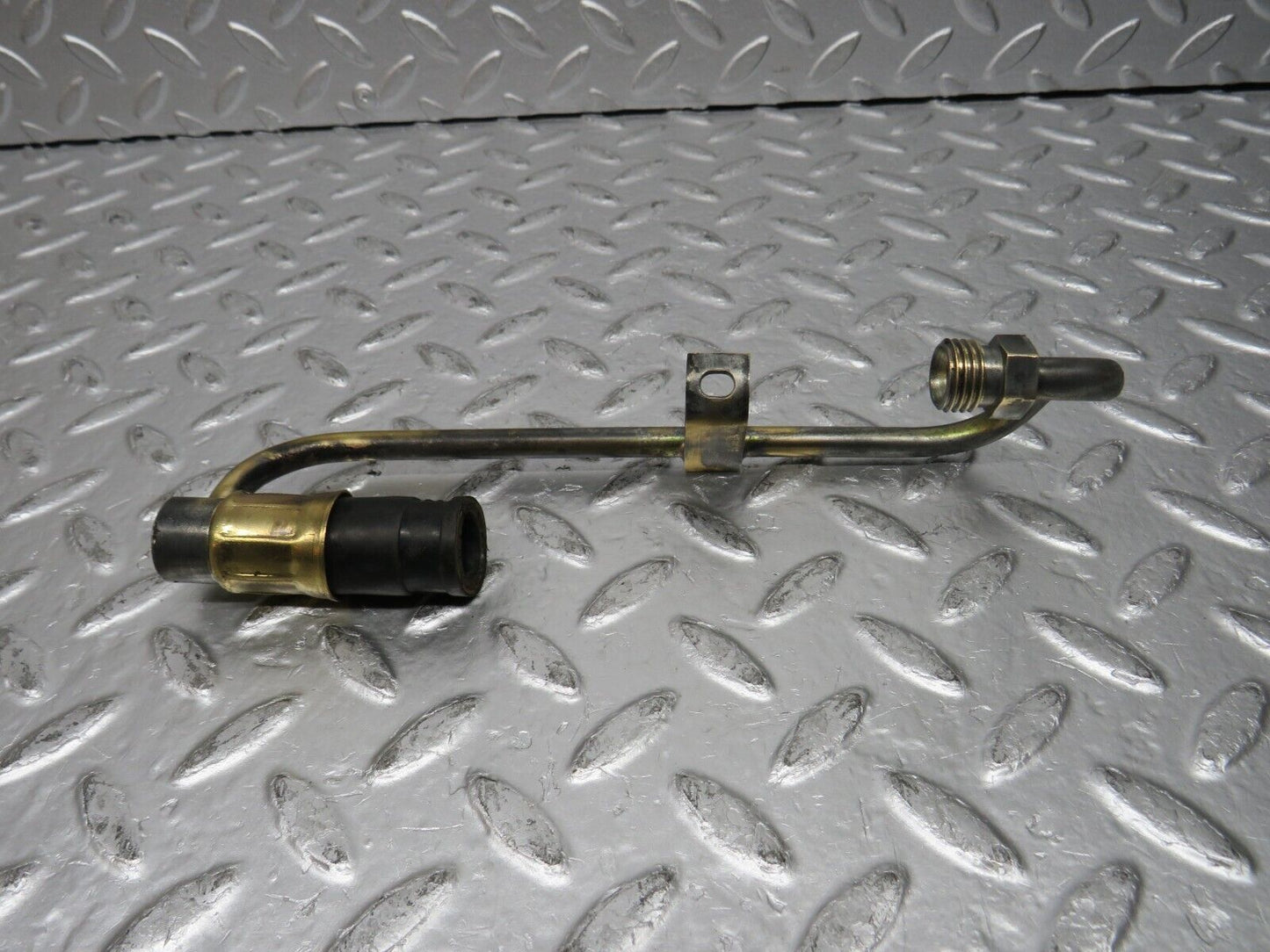 31505 Mercedes-Benz S124 220TE Wagon Fuel Hose Pipe