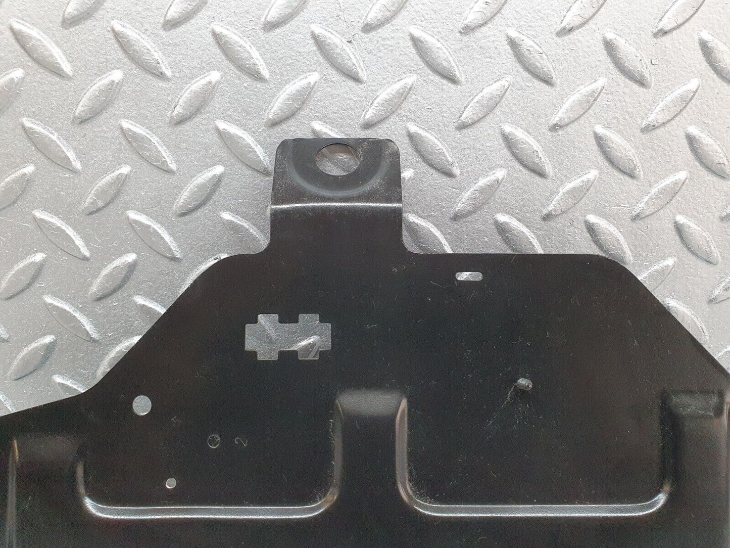 41705 Mercedes-Benz W124 200E Under Dash Relay Bracket Left Side
