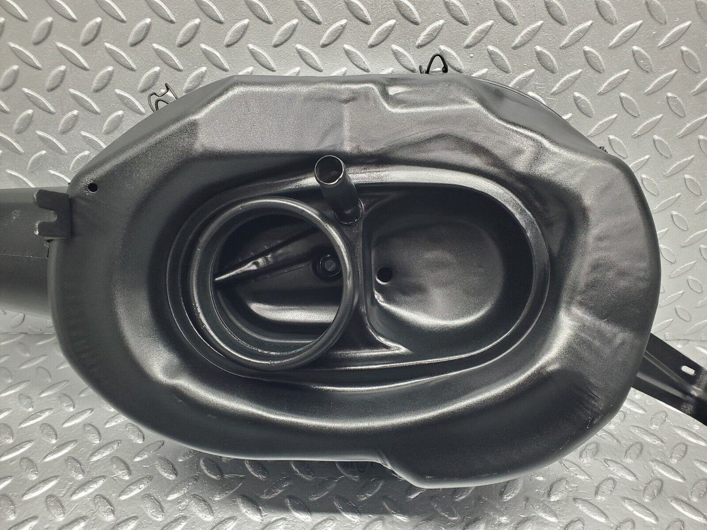 46364 Mercedes-Benz C123 280CE Coupe Air Filter Box Housing 0110949702 0010948904