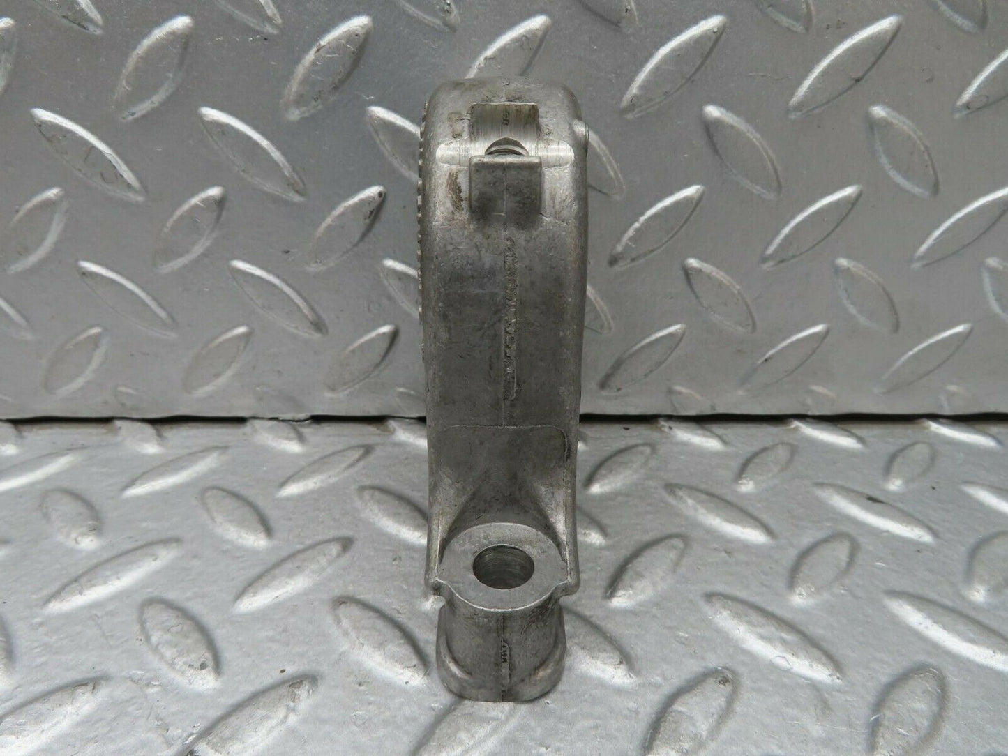 15647 Mercedes-Benz R107 450SL Camshaft Tower Bearing 1160514312