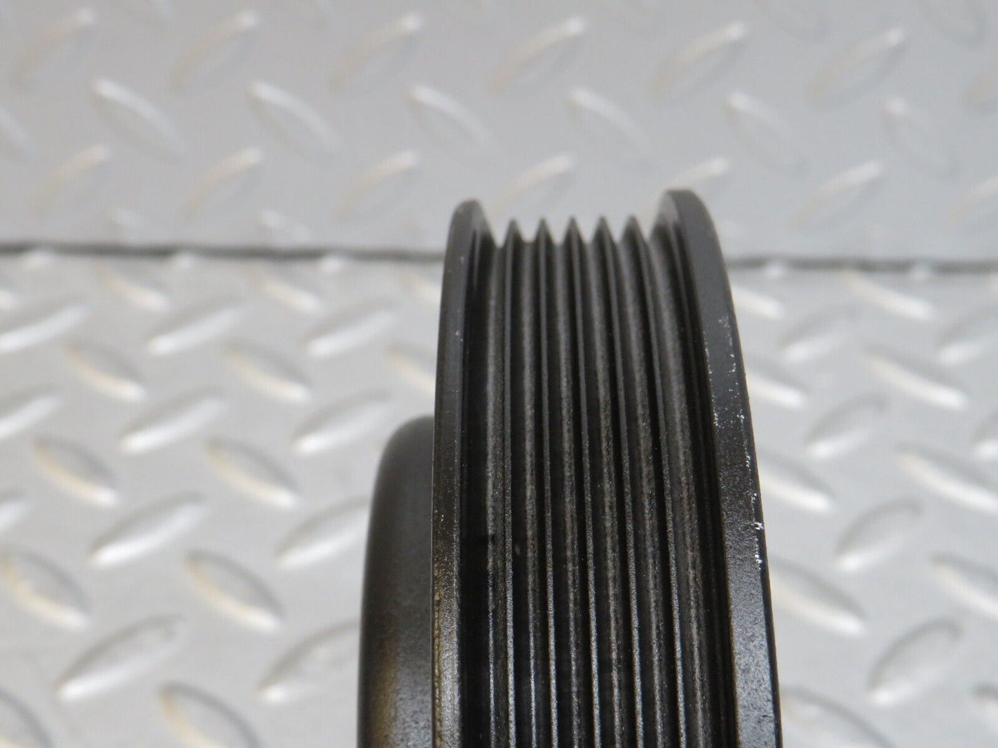 36794 Mercedes-Benz W201 190E 2.0L Crankshaft Pulley 6030320204