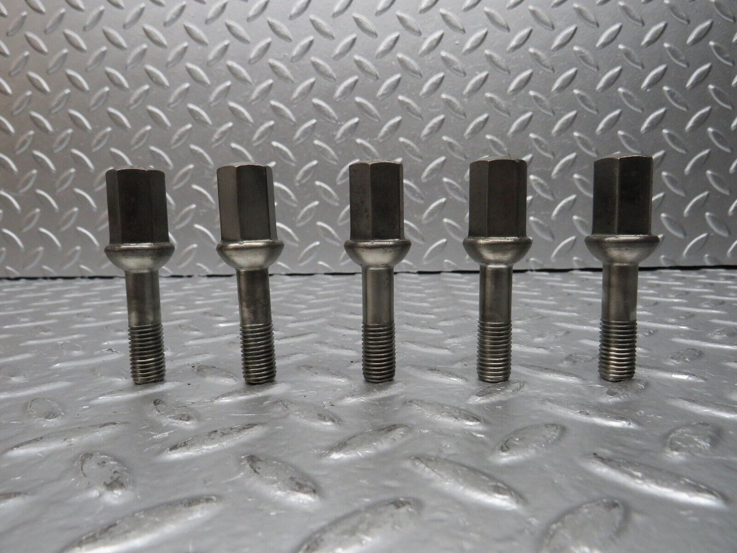 30527 Mercedes-Benz 5x Alloy Wheel Lug Bolt M12x1.5