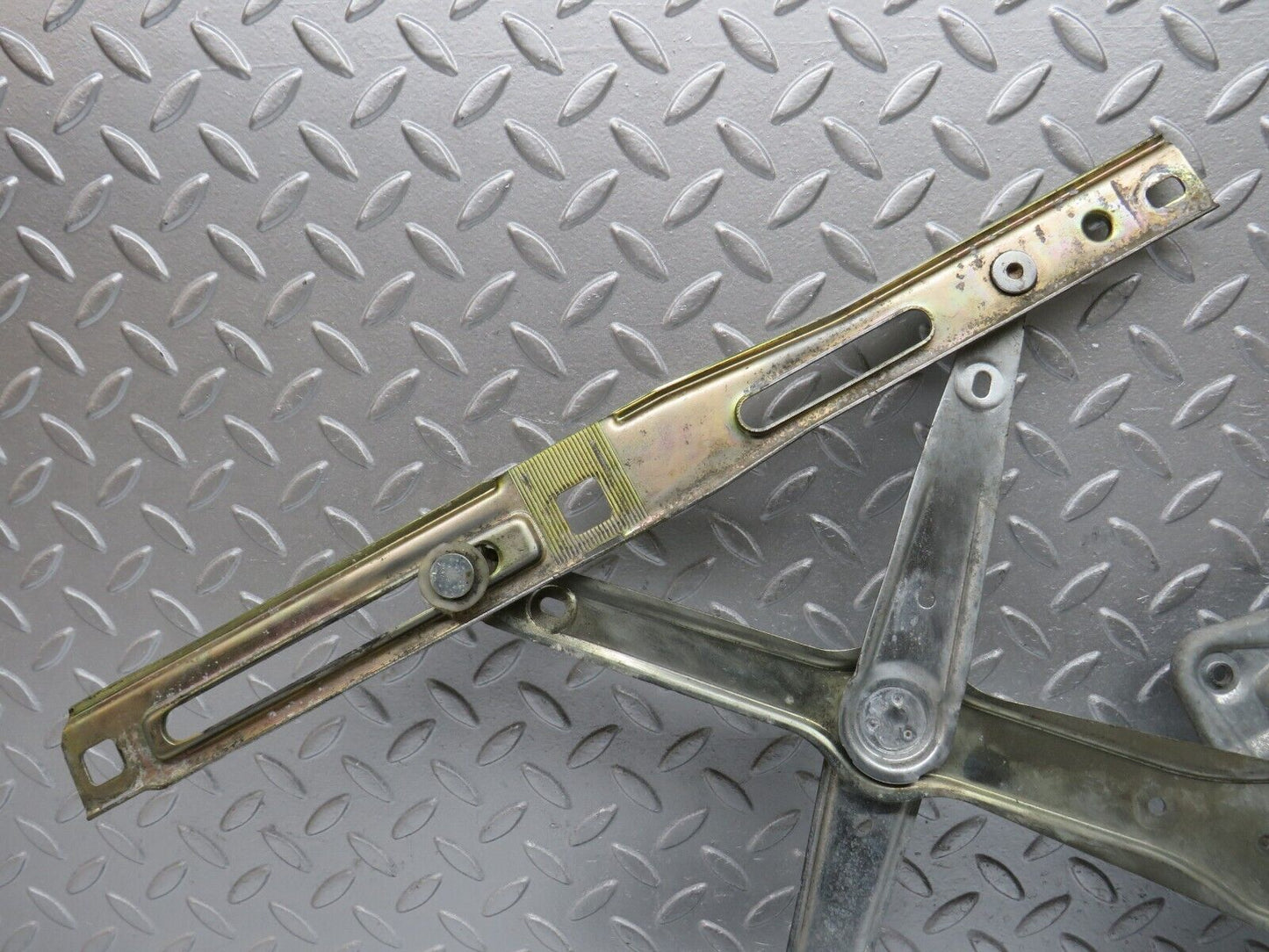 38603 Mercedes-Benz R129 280SL Coupe Right Power Window Regulator